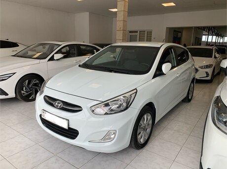 Hyundai Accent 2015