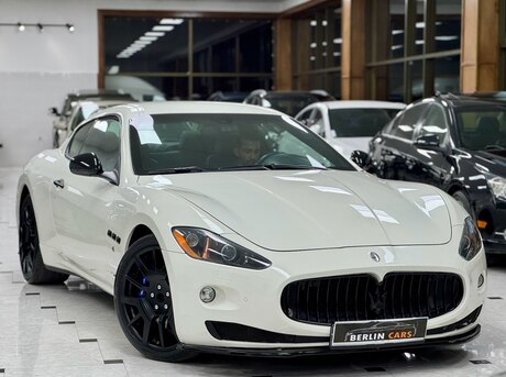 Maserati GranTurismo S 2013