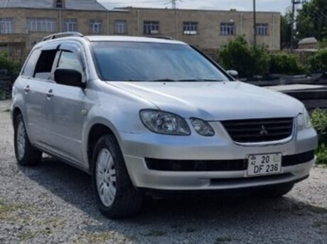 Mitsubishi Airtrek 2003