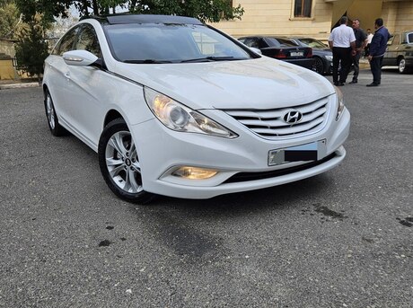 Hyundai Sonata 2011