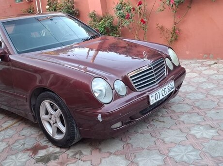 Mercedes E 240 1999