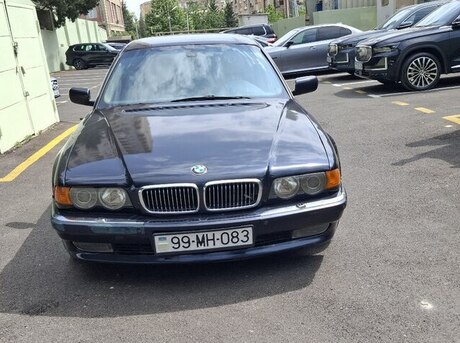BMW 740 2001