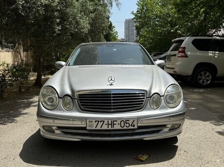Mercedes E 270 2003