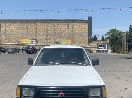 Mitsubishi L200 2000