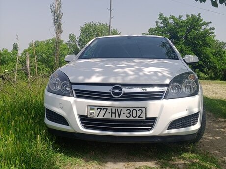 Opel Astra 2009