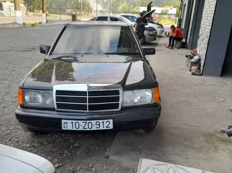 Mercedes 190 1990