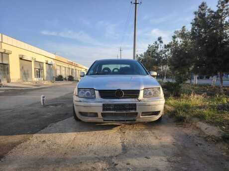 Volkswagen Bora 2000