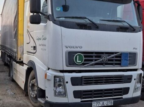 Volvo 440 2008