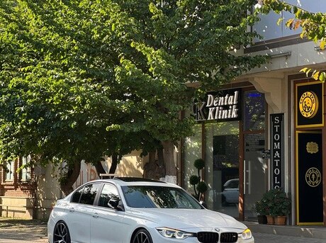 BMW 328 2013