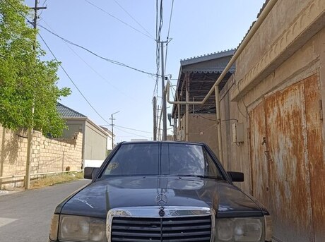 Mercedes 190 1990