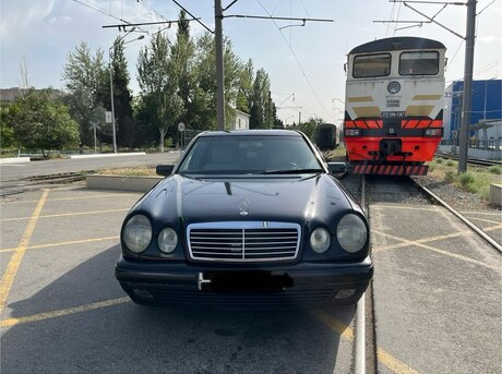 Mercedes E 200 1999