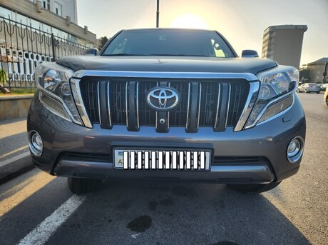 Toyota Land Cruiser Prado 2014
