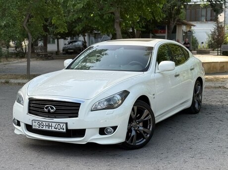Infiniti  2014
