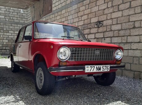 LADA (VAZ) 21011 1982