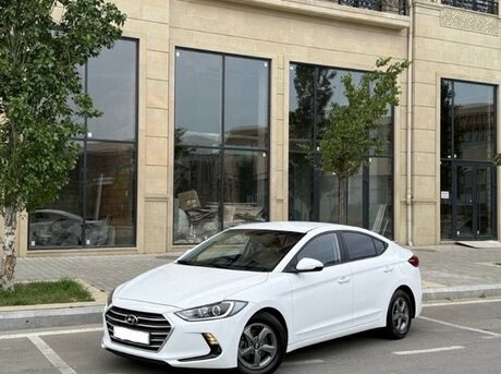 Hyundai Avante 2015