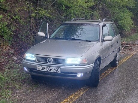 Opel Astra 1996