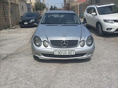 Mercedes E 240 2002