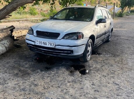 Opel Astra 2000