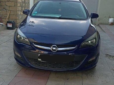 Opel Astra 2013