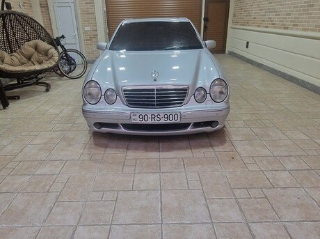 Mercedes E 320 2001