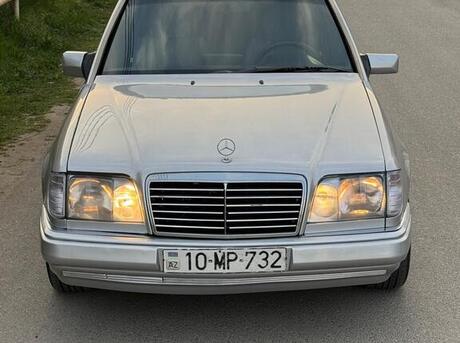 Mercedes E 220 1995