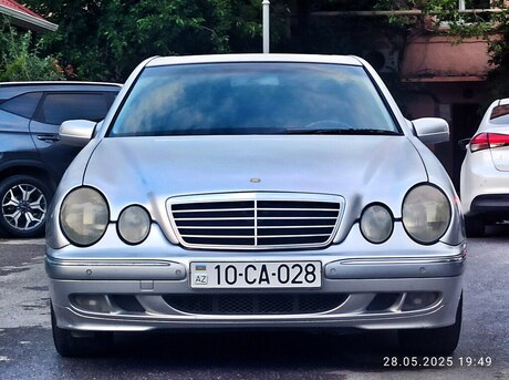 Mercedes E 240 2000