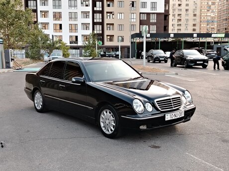 Mercedes E 220 d 2000