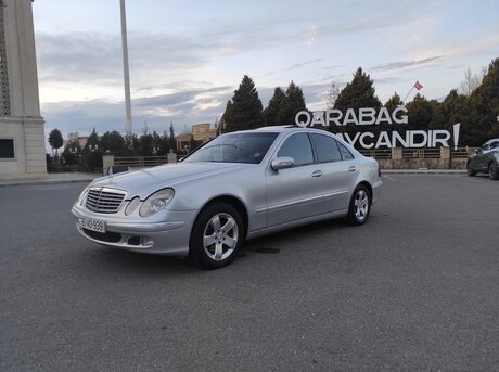 Mercedes E 220 d 2003