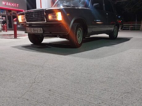 LADA (VAZ) 2107 2001
