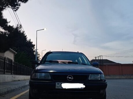 Opel Astra 1996