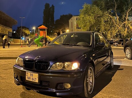 BMW 320 2004