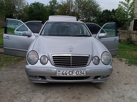 Mercedes E 240 2000