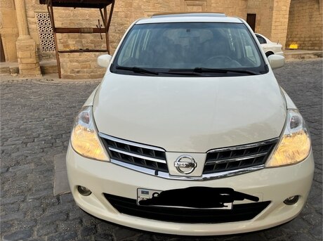 Nissan Tiida 2008