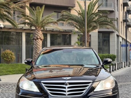 Hyundai Genesis 2011