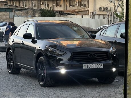 Infiniti FX35 2012