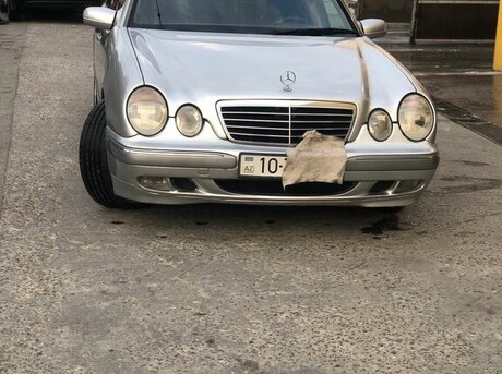 Mercedes E 220 d 2001