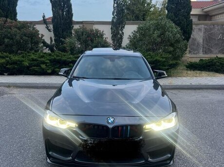 BMW 330 2018