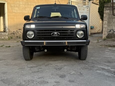 LADA (VAZ) Niva 2023