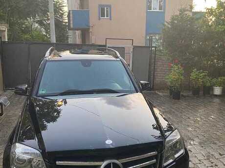 Mercedes  2010