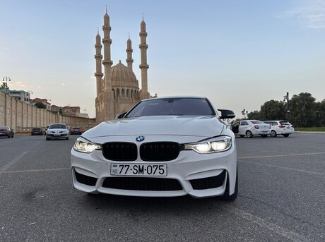 BMW 330 2017