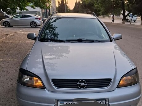 Opel Astra 2004