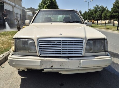 Mercedes E 300 d 1994