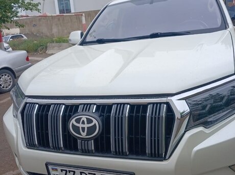 Toyota Land Cruiser Prado 2011