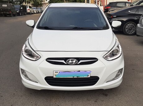 Hyundai Accent 2013