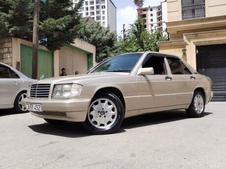 Mercedes 190 1990