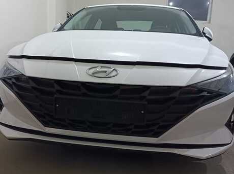 Hyundai Elantra 2023