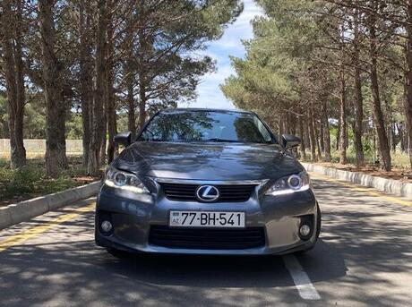 Lexus CT 200h