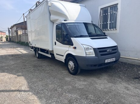 Ford Transit 2011