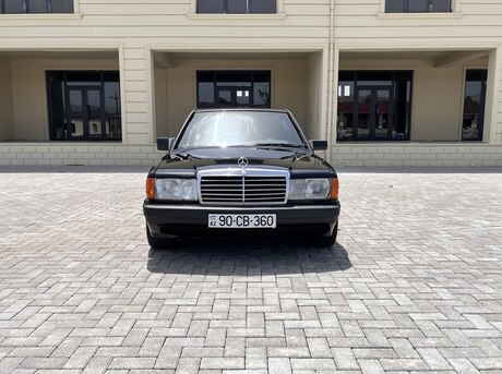 Mercedes 190 1990