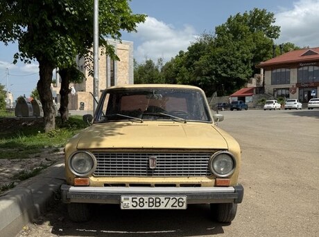 LADA (VAZ) 21011 1980